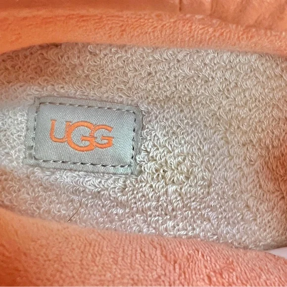 NEW! UGG Junior/Women’s slip on sandals. Neon Orange. Soft cushioned comfortable - Picture 9 of 12